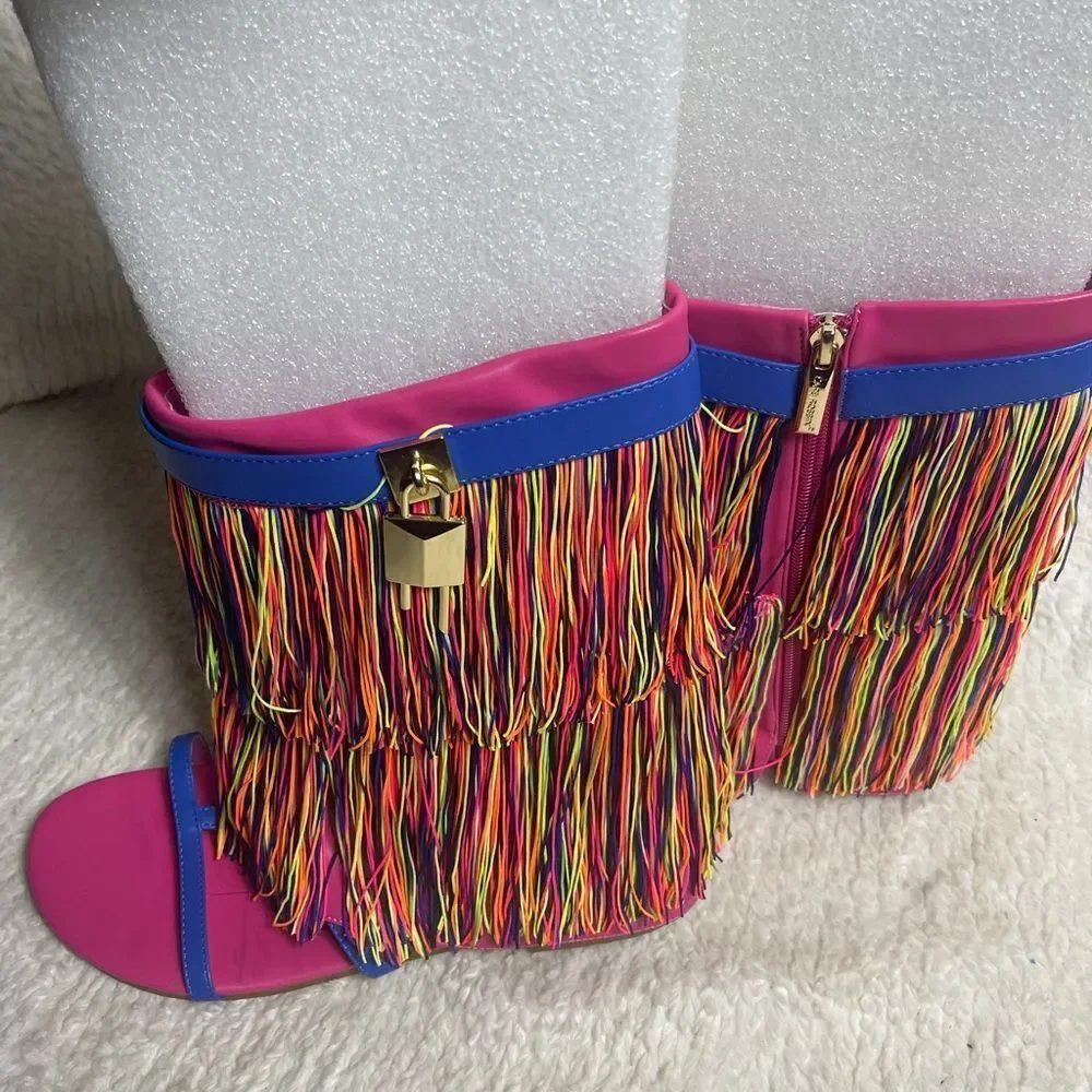 NWOT CAPE ROBBIN FRINGE FOLD OVER MULTI COLOR PADLOCK SANDALS SZ8.5